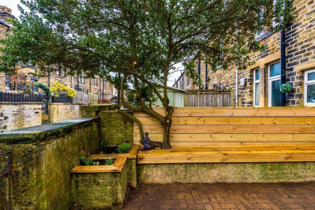Long Term Offers Message For Prices Sleeps 6 Adults, Contractors, Relocators, Travellers Villa Halifax Eksteriør bilde